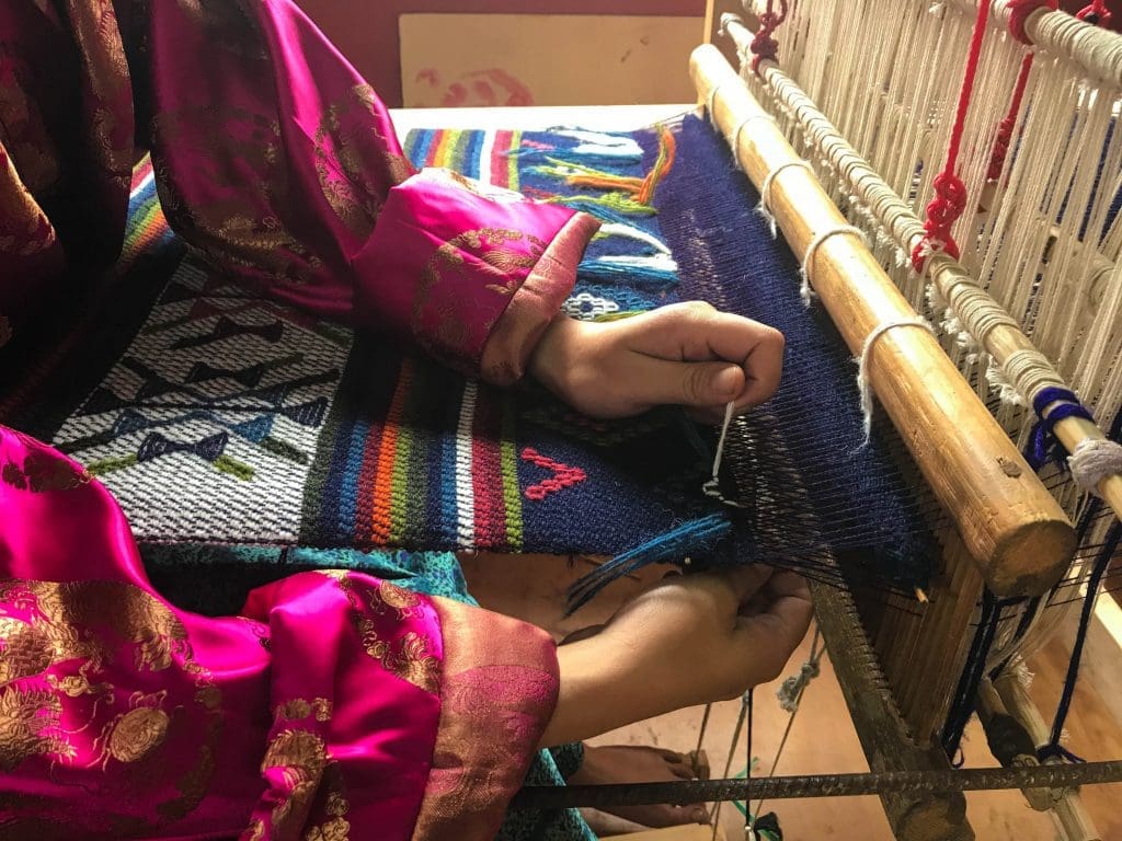 Bhutan : Textiles and Traditional Clothing